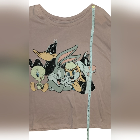 NWT Looney Tunes Women's Cropped Long Sleeve Graphic Tee Size 3XL - Picture 7 of 8